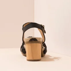 5560 Deba|El Naturalista Clearance